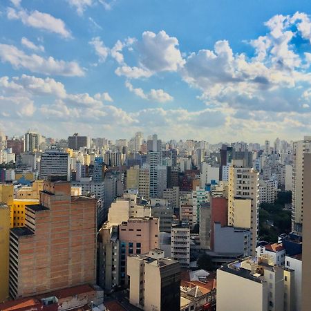 Studio Design Moderno. São Paulo Luaran gambar