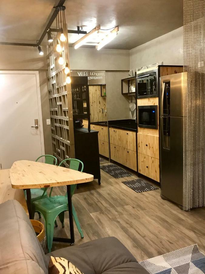 Studio Design Moderno. São Paulo Luaran gambar