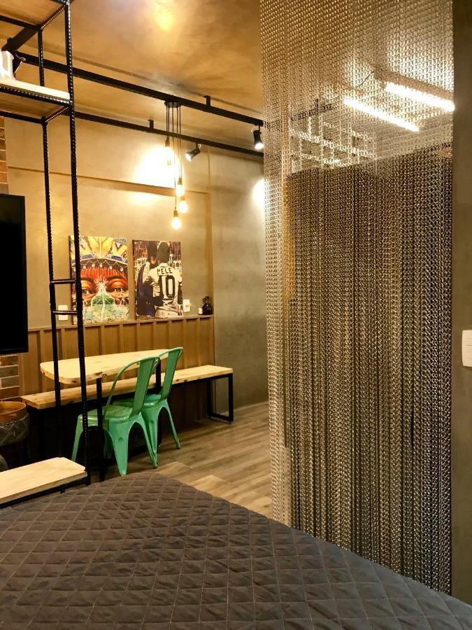 Studio Design Moderno. São Paulo Luaran gambar