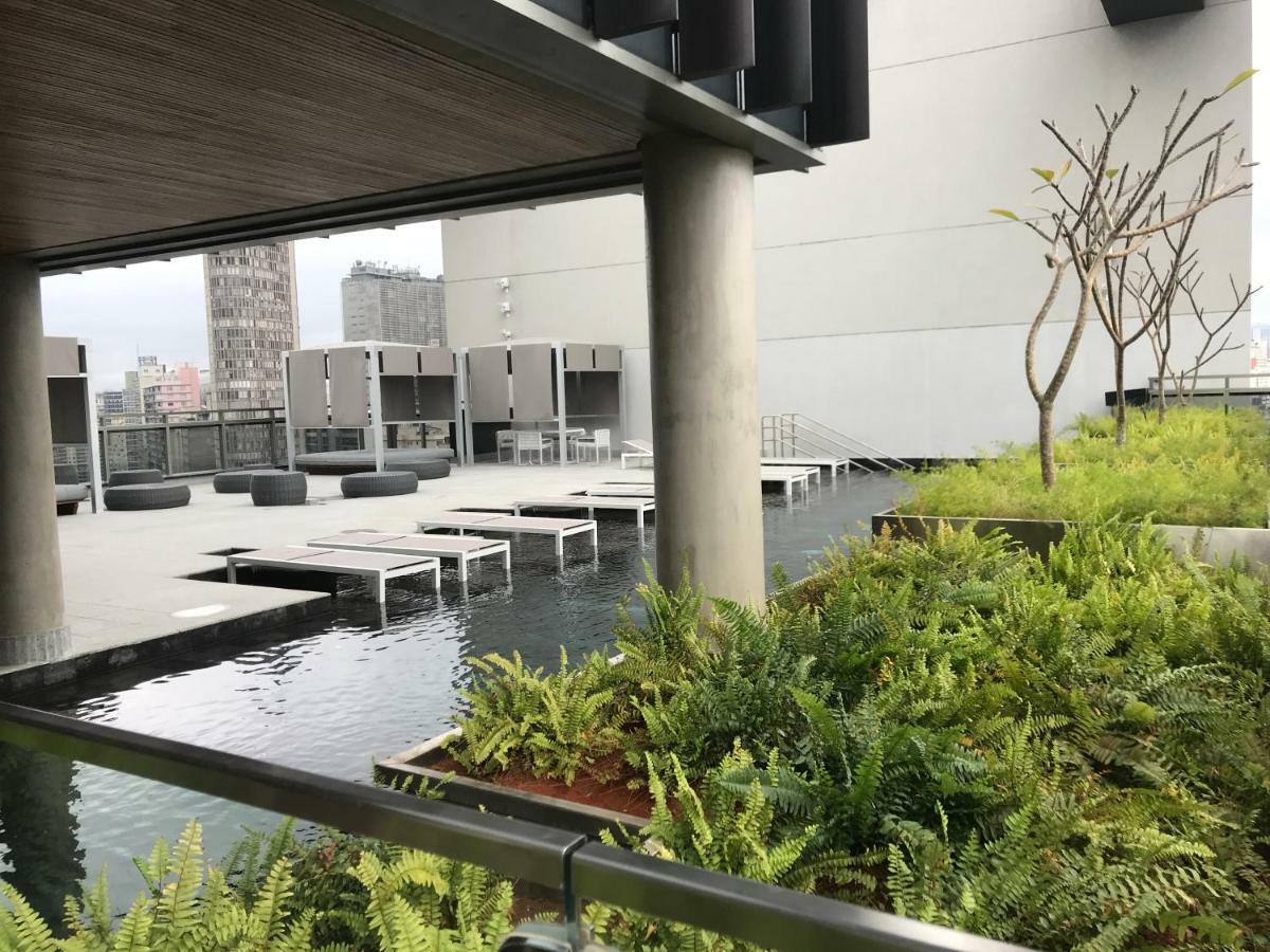 Studio Design Moderno. São Paulo Luaran gambar