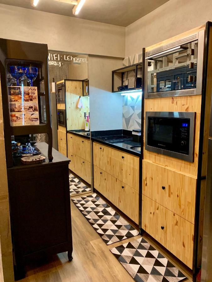 Studio Design Moderno. São Paulo Luaran gambar
